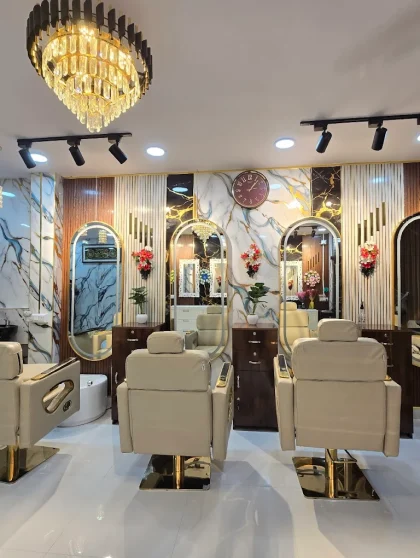 luxurious makeup studio and academy in hyderabad